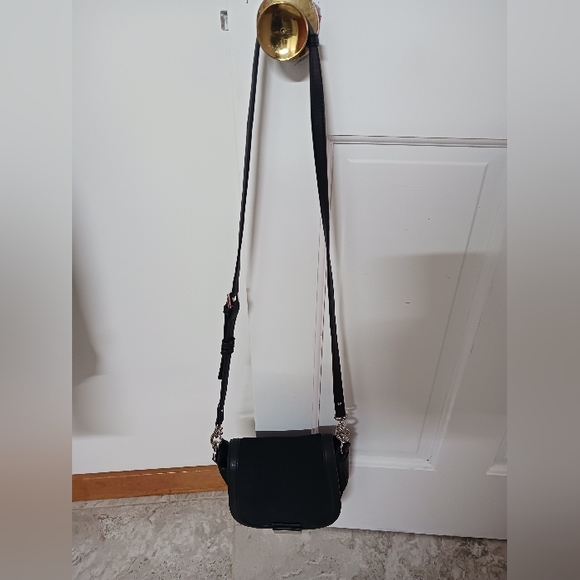 Simply Vera Vera Wang Black Suede Crossbody Bag - Picture 2 of 4